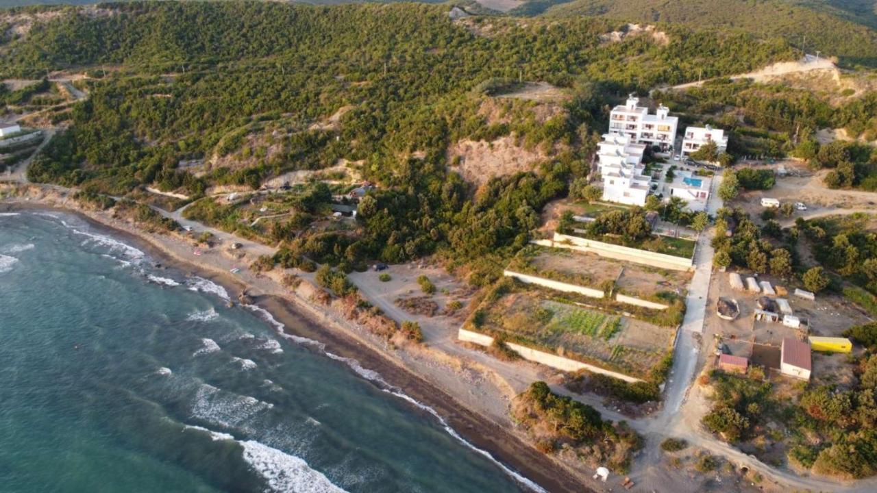 Çabej Residency Spille Exterior foto